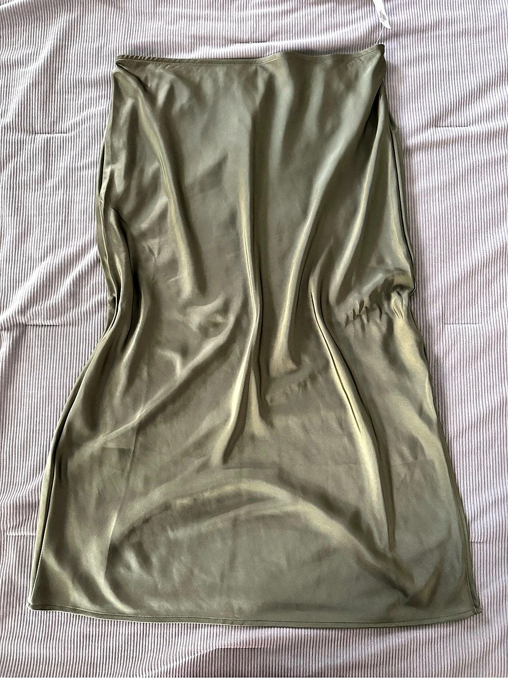NWT Old Navy Satin-Like Slip Skirt